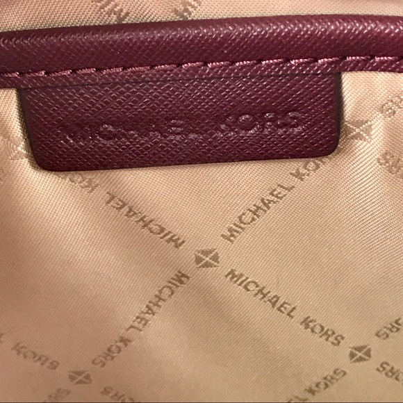 Michael Kors Jet Set Large Leather Crossbody Bag - Picture 5 of 5